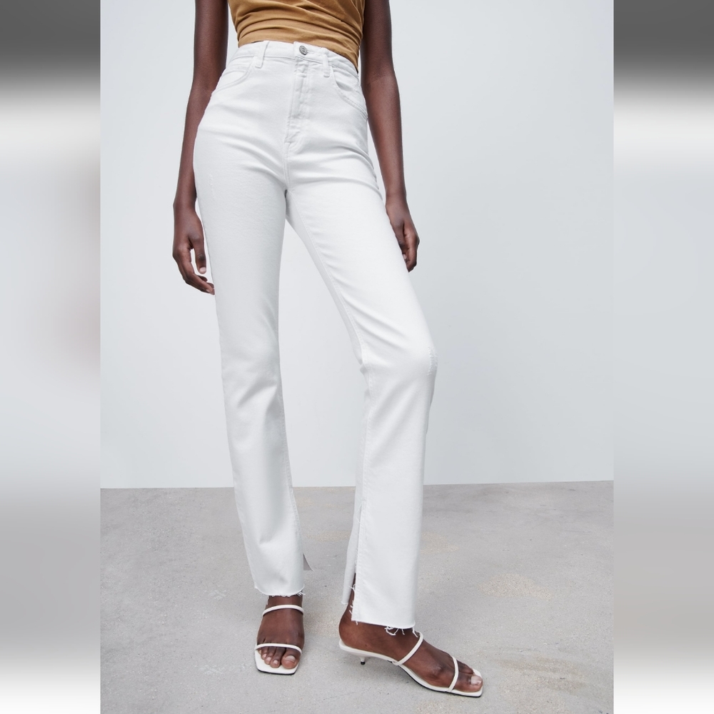 NWT Zara Super High Rise Slim Leg Flare Jeans With Split Hems, Size 2 - Picture 2 of 10